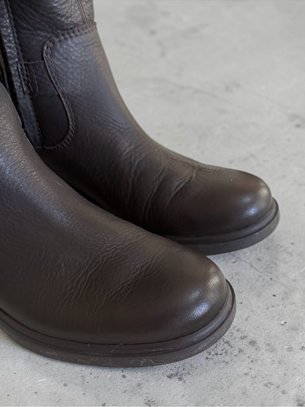 UGG Women’s Harrison Tall Leather Riding Boots Dark Brown 7.5 EUC! - Picture 9 of 12